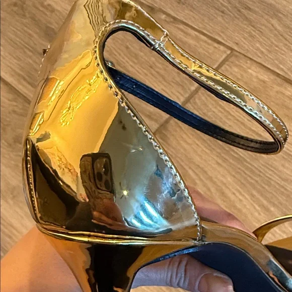 Madden Girl Metallic Gold Ankle Strap Heels Sz 8.5 M - Picture 9 of 14
